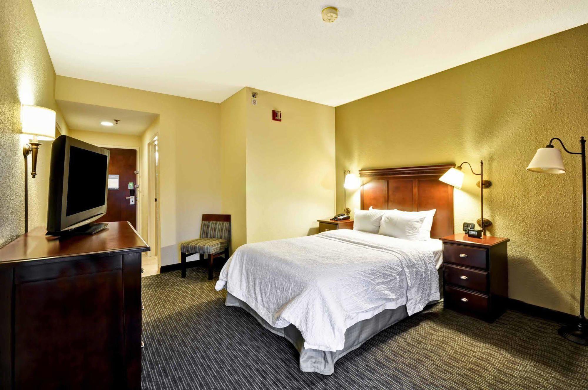 Hampton Inn Charlotte-Gastonia Esterno foto